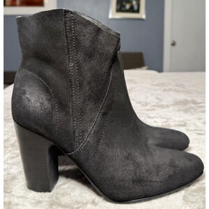 Vince Camuto Creestal Black Suede Pointed Toe Pull On Boots Womens Size 8.5